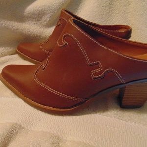 Avon Western Boot Clog w/ Heel
